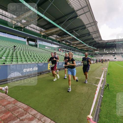 13.09.2026 - 21. swb-Marathon Bremen Michael Burmester http://msf.ph/oto/10309592 13.09.2026 13:06:17 Laufen im Stadion 109, 217, 244, 287, 303, 310, 323, 372, 394, 430, 454, 536, 578, 613, 647, 716, 784, 831, 891, 900, 922, 1073, 1083, 1205, 1243, 1274, 1307, 1308, 1365, 1369, 1380, 1437, 1533, 1545, 1574, 1581, 1627, 1656, 1780, 1823, 1848, 1871, 1909, 1914, 1932, 1941, 2023, 2076, 2089, 2090, 2126, 2241, 2244, 2265, 2275, 2301, 2310, 2355, 2356, 2393, 2440, 2464, 2602, 2699, 2707, 2721, 2723, 2742, 2764, 2818, 2902, 2959, 2985, 3030, 3055, 3278, 3320, 3343, 3444, 3485 meine-sportfotos.de