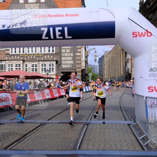 13.09.2026 - 21. swb-Marathon Bremen Tim E. http://msf.ph/oto/10309595 13.09.2026 10:52:45 Ziel 10761, 10812, 10958, 11109, 11350, 11604, 11605, 11610, 11669, 12319, 12361, 12439, 12533 meine-sportfotos.de