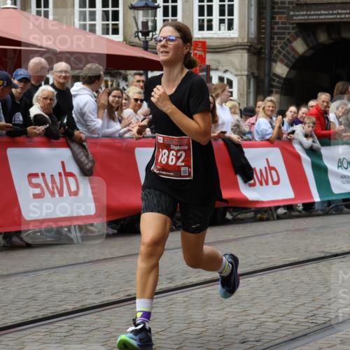 13.09.2026 - 21. swb-Marathon Bremen Strokosch-Dieckow http://msf.ph/oto/10309610 13.09.2026 13:03:22 Ziel 1381, 1862, 7265, 8319, 8325, 8331, 8756, 9200, 1372, 1950, 3092, 5024, 5719, 7715 meine-sportfotos.de