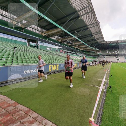 13.09.2026 - 21. swb-Marathon Bremen Michael Burmester http://msf.ph/oto/10309620 13.09.2026 13:06:19 Laufen im Stadion 109, 217, 244, 287, 303, 310, 323, 372, 394, 430, 454, 536, 578, 613, 647, 716, 784, 831, 891, 900, 922, 1073, 1083, 1205, 1243, 1274, 1307, 1308, 1365, 1369, 1380, 1437, 1533, 1545, 1574, 1581, 1627, 1656, 1780, 1823, 1848, 1871, 1909, 1914, 1932, 1938, 1941, 2023, 2076, 2089, 2090, 2126, 2241, 2244, 2265, 2275, 2301, 2310, 2355, 2356, 2393, 2440, 2464, 2602, 2699, 2707, 2721, 2742, 2764, 2818, 2902, 2959, 2985, 3030, 3055, 3278, 3343, 3444, 3485 meine-sportfotos.de