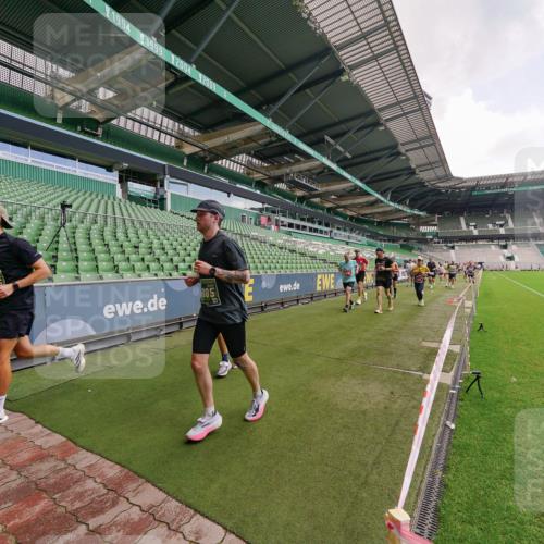 13.09.2026 - 21. swb-Marathon Bremen Michael Burmester http://msf.ph/oto/10309761 13.09.2026 13:06:41 Laufen im Stadion 109, 132, 156, 217, 244, 287, 303, 310, 323, 372, 394, 430, 454, 489, 578, 607, 613, 647, 716, 784, 831, 834, 846, 891, 900, 922, 1073, 1083, 1189, 1205, 1243, 1274, 1308, 1365, 1369, 1380, 1387, 1437, 1533, 1545, 1574, 1581, 1600, 1823, 1841, 1848, 1871, 1909, 1926, 1938, 2070, 2076, 2090, 2219, 2241, 2244, 2265, 2275, 2283, 2301, 2310, 2318, 2355, 2356, 2393, 2440, 2464, 2699, 2707, 2721, 2731, 2755, 2818, 2902, 2911, 2960, 3030, 3055, 3278, 3444, 3485 meine-sportfotos.de