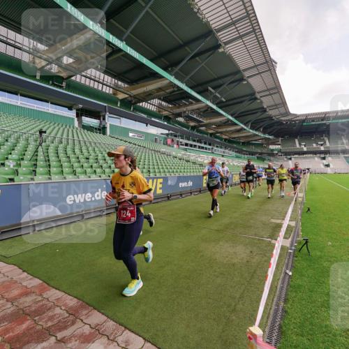 13.09.2026 - 21. swb-Marathon Bremen Michael Burmester http://msf.ph/oto/10309796 13.09.2026 13:06:46 Laufen im Stadion 109, 132, 156, 217, 244, 287, 303, 310, 372, 394, 430, 454, 489, 578, 607, 613, 682, 716, 784, 831, 834, 846, 891, 900, 922, 1083, 1189, 1205, 1274, 1308, 1365, 1369, 1380, 1387, 1437, 1533, 1545, 1574, 1581, 1600, 1823, 1841, 1848, 1854, 1871, 1909, 1926, 1938, 2070, 2076, 2090, 2219, 2244, 2265, 2275, 2283, 2301, 2310, 2318, 2355, 2356, 2393, 2440, 2464, 2699, 2707, 2721, 2731, 2755, 2818, 2902, 2911, 2960, 3055, 3444, 3485 meine-sportfotos.de