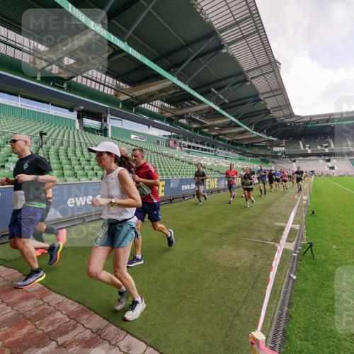 13.09.2026 - 21. swb-Marathon Bremen Michael Burmester http://msf.ph/oto/10309838 13.09.2026 13:06:53 Laufen im Stadion 109, 132, 156, 217, 244, 287, 303, 310, 372, 394, 430, 454, 489, 578, 607, 613, 682, 716, 784, 809, 831, 834, 846, 891, 900, 922, 1083, 1173, 1189, 1205, 1274, 1322, 1364, 1365, 1369, 1380, 1387, 1437, 1532, 1533, 1545, 1574, 1581, 1600, 1823, 1841, 1848, 1854, 1871, 1909, 1926, 1938, 2070, 2076, 2090, 2219, 2244, 2265, 2275, 2283, 2310, 2318, 2355, 2356, 2393, 2440, 2464, 2492, 2699, 2707, 2721, 2731, 2755, 2818, 2902, 2911, 2949, 2960, 3055, 3485 meine-sportfotos.de