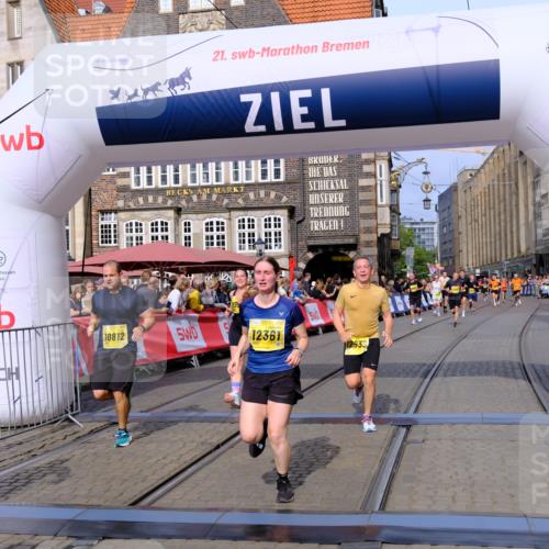 13.09.2026 - 21. swb-Marathon Bremen Tim E. http://msf.ph/oto/10309845 13.09.2026 10:52:49 Ziel 10193, 10761, 10812, 10906, 10958, 11109, 11144, 11350, 11362, 11604, 11605, 11669, 12361, 12439, 12533 meine-sportfotos.de