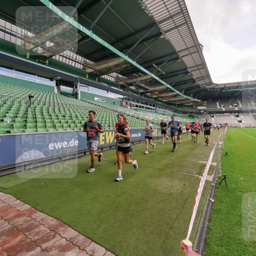 13.09.2026 - 21. swb-Marathon Bremen Michael Burmester http://msf.ph/oto/10309846 13.09.2026 13:06:55 Laufen im Stadion 109, 132, 156, 217, 287, 303, 310, 372, 394, 430, 454, 489, 578, 607, 613, 682, 716, 784, 809, 831, 834, 846, 891, 900, 922, 1083, 1173, 1189, 1205, 1274, 1322, 1364, 1365, 1369, 1380, 1387, 1437, 1532, 1533, 1545, 1574, 1581, 1600, 1823, 1841, 1848, 1854, 1871, 1909, 1926, 1938, 2070, 2076, 2090, 2219, 2244, 2265, 2275, 2283, 2310, 2318, 2355, 2356, 2393, 2405, 2440, 2464, 2492, 2565, 2699, 2707, 2721, 2731, 2755, 2818, 2902, 2911, 2949, 2960, 3055, 3485 meine-sportfotos.de