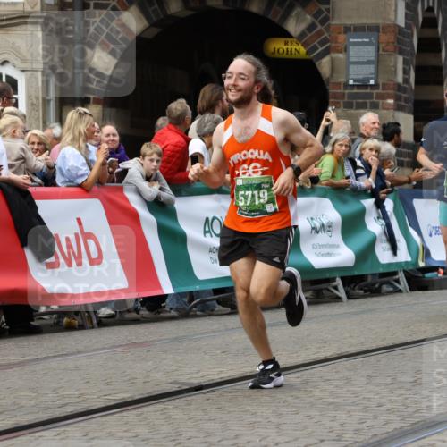 13.09.2026 - 21. swb-Marathon Bremen Strokosch-Dieckow http://msf.ph/oto/10309939 13.09.2026 13:03:37 Ziel 1372, 7206, 7478, 7715, 8028, 1090, 1587, 2889, 5143, 6973, 8096 meine-sportfotos.de