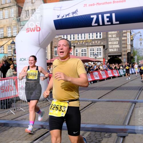 13.09.2026 - 21. swb-Marathon Bremen Tim E. http://msf.ph/oto/10309951 13.09.2026 10:52:51 Ziel 10193, 10339, 10652, 10761, 10812, 10906, 10958, 11002, 11109, 11144, 11350, 11362, 11604, 11605, 11669, 12361, 12399, 12439, 12533 meine-sportfotos.de