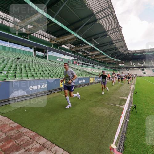 13.09.2026 - 21. swb-Marathon Bremen Michael Burmester http://msf.ph/oto/10310157 13.09.2026 13:07:30 Laufen im Stadion 109, 132, 156, 287, 303, 310, 372, 430, 454, 489, 551, 578, 607, 613, 682, 716, 800, 808, 809, 831, 834, 846, 884, 911, 922, 1083, 1173, 1189, 1205, 1210, 1285, 1322, 1364, 1365, 1369, 1387, 1395, 1437, 1532, 1545, 1574, 1600, 1688, 1823, 1831, 1841, 1848, 1854, 1871, 1909, 1926, 1938, 2003, 2070, 2090, 2215, 2219, 2275, 2283, 2318, 2355, 2356, 2366, 2405, 2440, 2492, 2565, 2611, 2699, 2707, 2721, 2731, 2755, 2782, 2802, 2818, 2831, 2866, 2902, 2911, 2949, 2960 meine-sportfotos.de