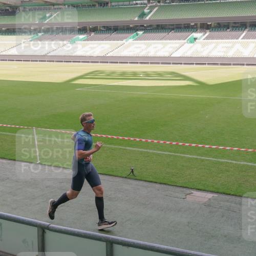 13.09.2026 - 21. swb-Marathon Bremen Michael Burmester http://msf.ph/oto/10310193 13.09.2026 12:44:32 Laufen im Stadion 280, 339, 493, 508, 623, 678, 681, 715, 819, 969, 1264, 1301, 1335, 1372, 1498, 1696, 1770, 1921, 1937, 1975, 2020, 2098, 2683, 3092, 3271, 3500, 3609, 3688, 4118, 4328, 4739, 4904, 5092, 5143, 5199, 5316, 5369, 5601, 5776, 5996, 6359, 6579, 6973, 7015, 7170, 7206, 7265, 7715, 7841, 7950, 8028, 8689, 8749, 8850, 9129, 9137, 9153, 9200, 9233, 9583, 9849, 13063, 13168, 13237, 126, 371, 453, 603, 640, 650, 671, 735, 744, 862, 912, 957, 1136, 1336, 1411, 1667, 1822 meine-sportfotos.de