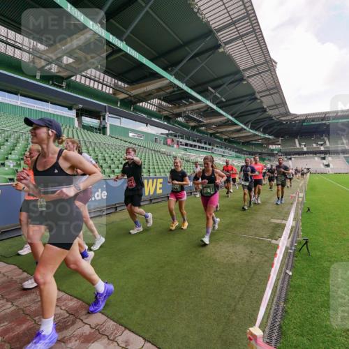 13.09.2026 - 21. swb-Marathon Bremen Michael Burmester http://msf.ph/oto/10310214 13.09.2026 13:07:36 Laufen im Stadion 109, 132, 156, 287, 303, 310, 372, 454, 489, 551, 578, 607, 613, 682, 716, 800, 808, 809, 831, 834, 846, 884, 911, 922, 1083, 1173, 1189, 1205, 1210, 1285, 1322, 1364, 1365, 1369, 1387, 1395, 1437, 1532, 1545, 1574, 1600, 1688, 1823, 1831, 1841, 1848, 1854, 1871, 1909, 1926, 1938, 2003, 2041, 2070, 2090, 2215, 2219, 2229, 2275, 2283, 2318, 2356, 2366, 2405, 2440, 2492, 2565, 2611, 2635, 2699, 2707, 2721, 2727, 2731, 2755, 2782, 2802, 2818, 2831, 2866, 2902, 2911, 2949, 2960 meine-sportfotos.de