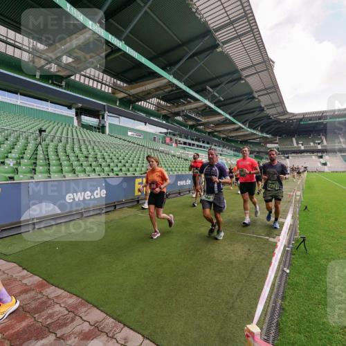 13.09.2026 - 21. swb-Marathon Bremen Michael Burmester http://msf.ph/oto/10310220 13.09.2026 13:07:37 Laufen im Stadion 109, 132, 156, 287, 303, 310, 372, 489, 551, 578, 607, 613, 682, 716, 800, 808, 809, 831, 834, 846, 884, 911, 922, 1083, 1173, 1189, 1205, 1210, 1285, 1322, 1364, 1365, 1369, 1387, 1395, 1437, 1532, 1545, 1574, 1600, 1688, 1823, 1831, 1841, 1848, 1854, 1871, 1909, 1926, 1938, 2003, 2041, 2070, 2090, 2215, 2219, 2229, 2275, 2283, 2318, 2356, 2366, 2405, 2440, 2492, 2565, 2611, 2635, 2699, 2707, 2721, 2727, 2731, 2755, 2782, 2802, 2818, 2831, 2866, 2902, 2911, 2949, 2960 meine-sportfotos.de