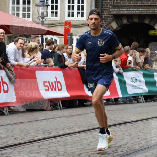 13.09.2026 - 21. swb-Marathon Bremen Strokosch-Dieckow http://msf.ph/oto/10310367 13.09.2026 13:03:41 Ziel 1372, 1950, 7206, 7478, 7715, 8028, 1587, 2889, 3500, 8096, 9642 meine-sportfotos.de