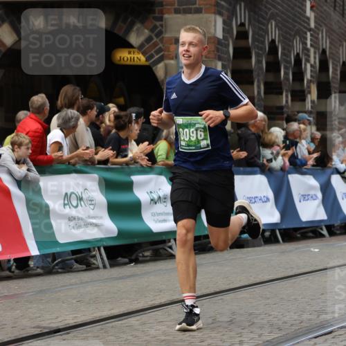 13.09.2026 - 21. swb-Marathon Bremen Strokosch-Dieckow http://msf.ph/oto/10310458 13.09.2026 13:03:47 Ziel 1372, 1950, 3092, 7206, 7715, 895, 2094, 2889, 3500, 4236, 8096, 9061, 9129, 9642 meine-sportfotos.de