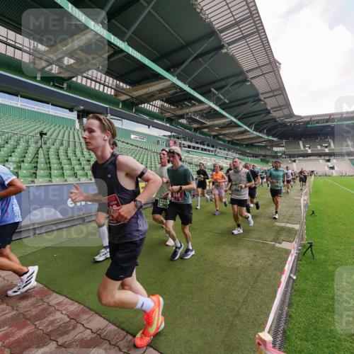 13.09.2026 - 21. swb-Marathon Bremen Michael Burmester http://msf.ph/oto/10310489 13.09.2026 13:07:59 Laufen im Stadion 132, 156, 310, 372, 489, 551, 607, 682, 716, 800, 808, 809, 831, 834, 846, 884, 911, 922, 1025, 1083, 1124, 1173, 1189, 1205, 1210, 1285, 1289, 1322, 1364, 1369, 1387, 1395, 1437, 1532, 1545, 1559, 1600, 1688, 1831, 1841, 1848, 1854, 1871, 1899, 1926, 1938, 2003, 2041, 2070, 2090, 2215, 2219, 2229, 2283, 2318, 2366, 2380, 2405, 2440, 2467, 2492, 2565, 2611, 2635, 2699, 2707, 2721, 2727, 2731, 2755, 2782, 2802, 2818, 2823, 2831, 2841, 2866, 2897, 2911, 2930, 2949, 2960 meine-sportfotos.de