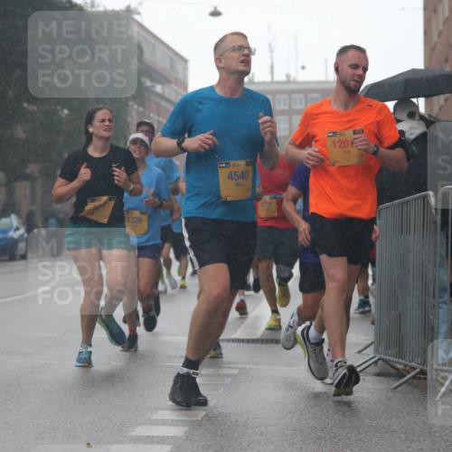 13.09.2026 - Kiel Lauf Markus Tischler http://msf.ph/oto/10310572 13.09.2026 10:36:04 Fleethörn 1326, 4540, 7776, 39, 120 meine-sportfotos.de