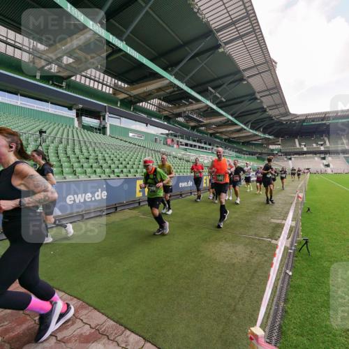 13.09.2026 - 21. swb-Marathon Bremen Michael Burmester http://msf.ph/oto/10310612 13.09.2026 13:08:08 Laufen im Stadion 132, 156, 489, 551, 607, 682, 716, 800, 808, 809, 831, 834, 846, 884, 911, 922, 1025, 1124, 1173, 1189, 1210, 1285, 1289, 1322, 1364, 1369, 1387, 1395, 1398, 1532, 1559, 1600, 1688, 1831, 1841, 1854, 1871, 1899, 1926, 1938, 2003, 2041, 2070, 2090, 2215, 2219, 2229, 2283, 2318, 2366, 2380, 2405, 2413, 2440, 2467, 2492, 2565, 2611, 2635, 2699, 2707, 2721, 2727, 2731, 2755, 2782, 2802, 2818, 2823, 2831, 2841, 2866, 2897, 2911, 2930, 2949, 2960 meine-sportfotos.de