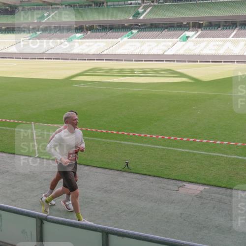 13.09.2026 - 21. swb-Marathon Bremen Michael Burmester http://msf.ph/oto/10310671 13.09.2026 12:45:29 Laufen im Stadion 195, 280, 339, 474, 493, 508, 567, 678, 681, 697, 715, 788, 1017, 1034, 1181, 1241, 1264, 1277, 1301, 1335, 1498, 1696, 1863, 1937, 1975, 2020, 2084, 2098, 2297, 2889, 3092, 3271, 3609, 4110, 4118, 4157, 4328, 5092, 5719, 5996, 6918, 6973, 7015, 7206, 7265, 7336, 7478, 7715, 8028, 8054, 8096, 8319, 8325, 8331, 8670, 8701, 8756, 8936, 9070, 9129, 9137, 9273, 9306, 9495, 9583, 9642, 13063, 13168, 13237, 371, 439, 650, 957, 1336, 1411, 1667, 1822 meine-sportfotos.de