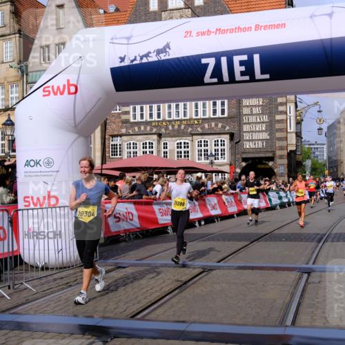 13.09.2026 - 21. swb-Marathon Bremen Tim E. http://msf.ph/oto/10310697 13.09.2026 10:53:11 Ziel 10304, 10714, 10734, 10827, 10863, 11038, 11238, 11386, 11575, 11597, 11766, 12019, 12338, 12369, 12399 meine-sportfotos.de