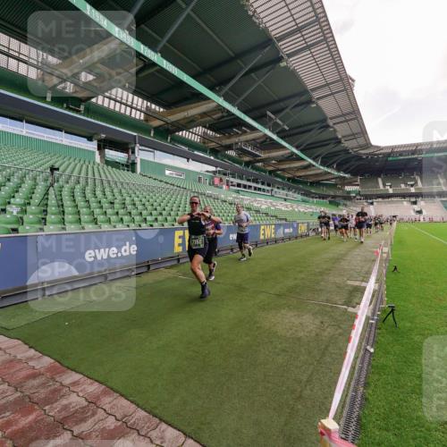 13.09.2026 - 21. swb-Marathon Bremen Michael Burmester http://msf.ph/oto/10310849 13.09.2026 13:08:34 Laufen im Stadion 132, 156, 383, 489, 549, 551, 563, 607, 625, 682, 800, 808, 809, 813, 834, 846, 884, 911, 1025, 1072, 1124, 1150, 1173, 1189, 1210, 1285, 1289, 1322, 1364, 1387, 1395, 1398, 1532, 1559, 1600, 1688, 1831, 1841, 1854, 1880, 1899, 1926, 2003, 2041, 2070, 2208, 2215, 2229, 2243, 2283, 2318, 2366, 2380, 2405, 2413, 2429, 2441, 2467, 2492, 2565, 2611, 2635, 2692, 2727, 2731, 2755, 2782, 2802, 2823, 2831, 2841, 2866, 2897, 2911, 2930, 2931, 2941, 2949, 2960, 3327, 3437, 3857 meine-sportfotos.de