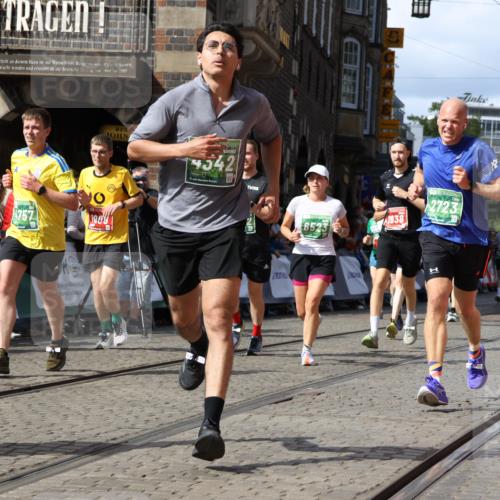 13.09.2026 - 21. swb-Marathon Bremen Strokosch-Dieckow http://msf.ph/oto/10310865 13.09.2026 13:30:37 Ziel 881, 1909, 1938, 2265, 2364, 2900, 4763, 5615, 6225, 6942, 6992, 6994, 7184, 7609, 7821, 7932, 7966, 8090, 8105, 8115, 8169, 8314, 8441, 8494, 9015, 9412, 9529, 800, 834, 1533, 1771, 1841, 1926, 1941, 2369, 2452, 2723, 2985, 4251, 4920, 5600, 5681, 5802, 5822, 5900, 6343, 6523, 7012, 9290, 9653, 9692, 9699, 9767, 13090 meine-sportfotos.de