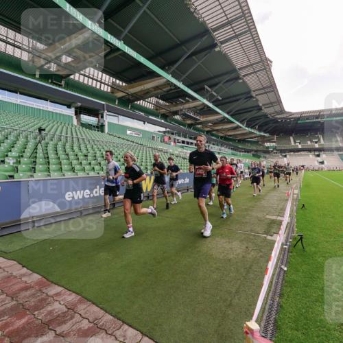 13.09.2026 - 21. swb-Marathon Bremen Michael Burmester http://msf.ph/oto/10310882 13.09.2026 13:08:39 Laufen im Stadion 132, 383, 489, 532, 549, 551, 563, 607, 625, 682, 800, 808, 809, 813, 834, 846, 884, 911, 1025, 1072, 1124, 1150, 1173, 1189, 1210, 1285, 1289, 1322, 1364, 1387, 1395, 1398, 1532, 1559, 1600, 1688, 1831, 1841, 1854, 1880, 1899, 1926, 2003, 2041, 2070, 2208, 2215, 2229, 2243, 2283, 2366, 2380, 2405, 2413, 2429, 2441, 2467, 2492, 2565, 2611, 2635, 2692, 2727, 2731, 2755, 2782, 2802, 2823, 2831, 2841, 2866, 2897, 2930, 2931, 2941, 2949, 3327, 3437, 3857 meine-sportfotos.de