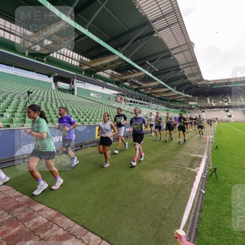 13.09.2026 - 21. swb-Marathon Bremen Michael Burmester http://msf.ph/oto/10310913 13.09.2026 13:08:42 Laufen im Stadion 383, 489, 532, 549, 551, 563, 607, 625, 682, 800, 808, 809, 813, 846, 884, 898, 911, 1025, 1072, 1124, 1150, 1173, 1189, 1210, 1285, 1289, 1322, 1364, 1387, 1395, 1398, 1532, 1559, 1600, 1688, 1831, 1841, 1854, 1880, 1899, 2003, 2041, 2070, 2208, 2215, 2229, 2243, 2283, 2366, 2380, 2405, 2413, 2429, 2441, 2467, 2492, 2565, 2611, 2635, 2692, 2727, 2731, 2755, 2782, 2802, 2823, 2831, 2841, 2866, 2897, 2930, 2931, 2941, 2949, 3327, 3437, 3707, 3857 meine-sportfotos.de