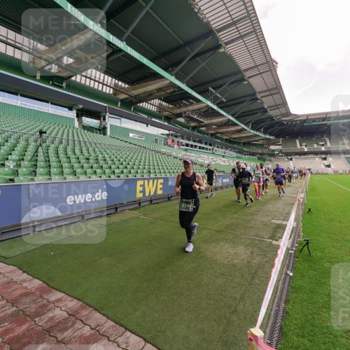 13.09.2026 - 21. swb-Marathon Bremen Michael Burmester http://msf.ph/oto/10311021 13.09.2026 13:08:52 Laufen im Stadion 383, 391, 489, 532, 549, 551, 563, 625, 682, 800, 808, 809, 813, 884, 898, 911, 1025, 1072, 1124, 1150, 1173, 1210, 1285, 1289, 1322, 1364, 1395, 1398, 1532, 1559, 1688, 1831, 1854, 1880, 1899, 2003, 2041, 2208, 2215, 2229, 2243, 2283, 2366, 2380, 2405, 2413, 2429, 2441, 2467, 2471, 2492, 2525, 2565, 2611, 2635, 2692, 2727, 2782, 2802, 2823, 2831, 2841, 2866, 2897, 2930, 2931, 2941, 2949, 3032, 3316, 3327, 3333, 3398, 3437, 3707, 3769, 3857, 109 meine-sportfotos.de