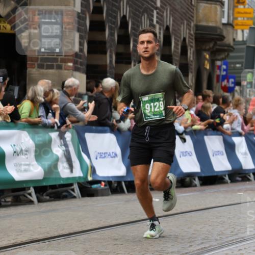 13.09.2026 - 21. swb-Marathon Bremen Strokosch-Dieckow http://msf.ph/oto/10311072 13.09.2026 13:03:59 Ziel 1090, 1587, 1950, 3092, 5024, 5143, 5719, 6973, 8096, 2094, 3424, 4110, 6815, 9129, 9544, 9813 meine-sportfotos.de
