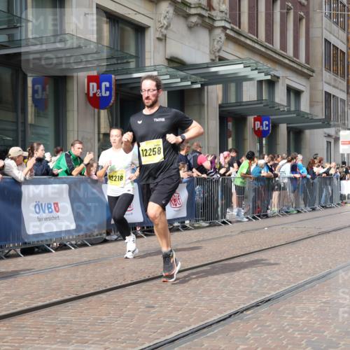 13.09.2026 - 21. swb-Marathon Bremen Strokosch-Dieckow http://msf.ph/oto/10311118 13.09.2026 10:55:17 Ziel 10203, 10243, 10256, 10297, 10379, 10423, 10529, 10550, 10725, 10788, 10809, 10881, 10952, 11377, 11414, 11510, 11557, 11748, 11862, 11941, 11975, 11977, 12030, 12108, 12125, 12150, 12188, 12218, 12258, 12348, 10555, 10646, 11001, 11014, 11466, 11620, 11631, 11860, 11908, 11910, 11976, 12201, 12218, 12549 meine-sportfotos.de