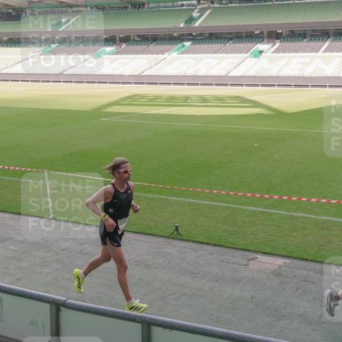 13.09.2026 - 21. swb-Marathon Bremen Michael Burmester http://msf.ph/oto/10311204 13.09.2026 12:46:22 Laufen im Stadion 195, 280, 474, 508, 538, 567, 604, 697, 788, 868, 1017, 1034, 1181, 1241, 1277, 1554, 1863, 1937, 2020, 2021, 2084, 2087, 2297, 2538, 2809, 2889, 3092, 3196, 3271, 3424, 3520, 3609, 4110, 4157, 4236, 4777, 4808, 5024, 5092, 5238, 5283, 5674, 5719, 5725, 6053, 6686, 6815, 6918, 7102, 7336, 7478, 7814, 7871, 8054, 8096, 8319, 8325, 8331, 8334, 8670, 8701, 8756, 8936, 8983, 9070, 9129, 9273, 9306, 9495, 9544, 9583, 9642, 9813, 439, 1667 meine-sportfotos.de
