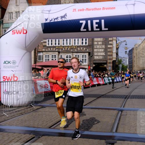 13.09.2026 - 21. swb-Marathon Bremen Tim E. http://msf.ph/oto/10311279 13.09.2026 10:53:29 Ziel 10284, 10448, 10585, 10714, 10780, 11012, 11282, 11575, 12040, 12170, 12275, 12369, 12398, 12461 meine-sportfotos.de