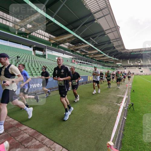 13.09.2026 - 21. swb-Marathon Bremen Michael Burmester http://msf.ph/oto/10311332 13.09.2026 13:09:20 Laufen im Stadion 164, 383, 391, 448, 532, 549, 551, 563, 625, 813, 869, 884, 898, 1025, 1072, 1124, 1150, 1180, 1285, 1289, 1398, 1559, 1688, 1880, 1899, 2041, 2208, 2215, 2229, 2232, 2243, 2366, 2380, 2413, 2429, 2441, 2467, 2471, 2525, 2530, 2573, 2594, 2611, 2635, 2692, 2714, 2717, 2727, 2782, 2785, 2823, 2841, 2866, 2897, 2920, 2930, 2931, 2941, 3032, 3063, 3086, 3291, 3316, 3327, 3333, 3398, 3437, 3707, 3769, 3857, 109 meine-sportfotos.de