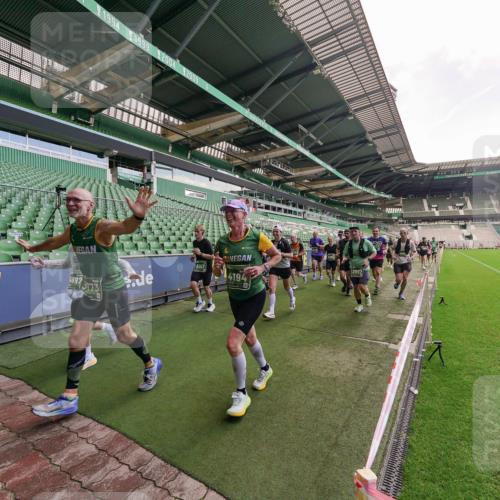 13.09.2026 - 21. swb-Marathon Bremen Michael Burmester http://msf.ph/oto/10311359 13.09.2026 13:09:23 Laufen im Stadion 164, 383, 391, 448, 532, 549, 551, 563, 625, 813, 869, 884, 898, 1025, 1072, 1124, 1150, 1180, 1285, 1289, 1398, 1559, 1688, 1867, 1880, 1899, 2041, 2208, 2215, 2229, 2232, 2243, 2366, 2380, 2413, 2429, 2441, 2467, 2471, 2525, 2530, 2553, 2573, 2594, 2611, 2635, 2692, 2714, 2717, 2727, 2782, 2785, 2823, 2841, 2897, 2920, 2930, 2931, 2941, 3032, 3063, 3086, 3291, 3316, 3327, 3333, 3398, 3437, 3707, 3769, 3857, 109 meine-sportfotos.de