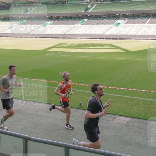 13.09.2026 - 21. swb-Marathon Bremen Michael Burmester http://msf.ph/oto/10311384 13.09.2026 12:46:38 Laufen im Stadion 195, 474, 508, 538, 567, 604, 621, 697, 788, 868, 1017, 1034, 1181, 1241, 1277, 1554, 1863, 2020, 2021, 2084, 2087, 2297, 2538, 2646, 2809, 2889, 3118, 3196, 3271, 3284, 3297, 3424, 3520, 4025, 4110, 4157, 4236, 4239, 4729, 4777, 4808, 5024, 5092, 5238, 5283, 5674, 5719, 5725, 5976, 6053, 6686, 6815, 6918, 7102, 7336, 7478, 7814, 7871, 8054, 8060, 8096, 8319, 8325, 8331, 8334, 8670, 8701, 8756, 8936, 8983, 9061, 9070, 9129, 9273, 9306, 9495, 9544, 9642, 9813, 9918, 9934, 439 meine-sportfotos.de