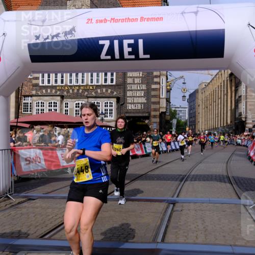 13.09.2026 - 21. swb-Marathon Bremen Tim E. http://msf.ph/oto/10311424 13.09.2026 10:53:34 Ziel 10284, 10448, 10585, 10757, 10780, 10821, 11012, 11168, 11379, 12040, 12170, 12275, 12398, 12461 meine-sportfotos.de