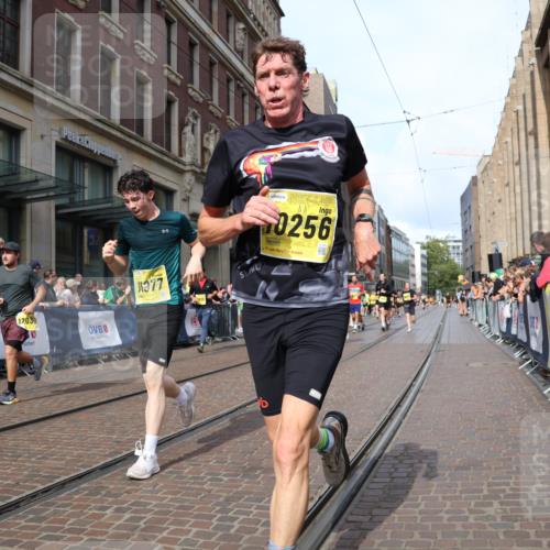 13.09.2026 - 21. swb-Marathon Bremen Strokosch-Dieckow http://msf.ph/oto/10311469 13.09.2026 10:55:26 Ziel 10203, 10243, 10297, 10374, 10379, 10423, 10529, 10550, 10703, 10788, 10809, 10881, 10952, 11377, 11510, 11557, 11748, 11862, 11975, 12030, 12108, 12125, 12143, 12150, 12188, 12348, 10256, 10555, 10725, 11001, 11014, 11414, 11466, 11631, 11910, 11941, 11977, 12201, 12218, 12258, 12549 meine-sportfotos.de