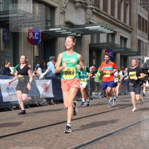 13.09.2026 - 21. swb-Marathon Bremen Strokosch-Dieckow http://msf.ph/oto/10311649 13.09.2026 10:55:28 Ziel 10203, 10243, 10297, 10374, 10379, 10423, 10529, 10550, 10690, 10703, 10788, 10809, 10881, 10952, 11377, 11510, 11557, 11748, 11862, 11972, 11975, 12030, 12108, 12125, 12143, 12150, 12188, 12484, 10203, 10256, 10725, 11014, 11414, 11466, 11631, 11748, 11910, 11941, 11977, 12030, 12201, 12218, 12258, 12348, 12549 meine-sportfotos.de