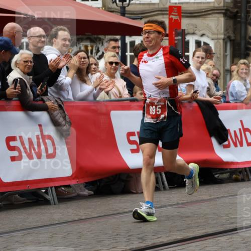 13.09.2026 - 21. swb-Marathon Bremen Strokosch-Dieckow http://msf.ph/oto/10311725 13.09.2026 13:04:23 Ziel 895, 2094, 2889, 3500, 4110, 4236, 6815, 9061, 9129, 9544, 9642, 744, 1223, 1224, 1860, 2207, 2956, 7871, 8936, 13034 meine-sportfotos.de