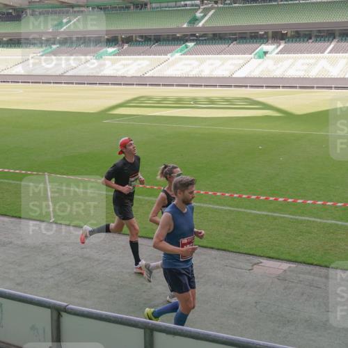 13.09.2026 - 21. swb-Marathon Bremen Michael Burmester http://msf.ph/oto/10311884 13.09.2026 12:47:25 Laufen im Stadion 384, 538, 567, 604, 621, 697, 868, 889, 1034, 1181, 1554, 2021, 2087, 2266, 2297, 2538, 2646, 2809, 2889, 2956, 3118, 3196, 3242, 3284, 3297, 3424, 3466, 3520, 3794, 3910, 4025, 4236, 4239, 4614, 4712, 4729, 4777, 4808, 4992, 5024, 5238, 5283, 5674, 5725, 5803, 5976, 6025, 6053, 6058, 6686, 6708, 6784, 6815, 7102, 7399, 7538, 7803, 7814, 7871, 8060, 8331, 8334, 8611, 8621, 8670, 8701, 8706, 8980, 8981, 8983, 9010, 9061, 9495, 9544, 9689, 9813, 9918, 9934 meine-sportfotos.de