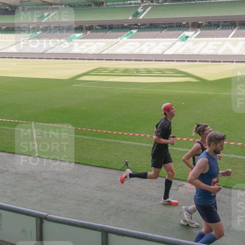 13.09.2026 - 21. swb-Marathon Bremen Michael Burmester http://msf.ph/oto/10311902 13.09.2026 12:47:25 Laufen im Stadion 384, 538, 567, 604, 621, 697, 868, 889, 1034, 1181, 1554, 2021, 2087, 2266, 2297, 2538, 2646, 2809, 2889, 2956, 3118, 3196, 3242, 3284, 3297, 3424, 3466, 3520, 3794, 3910, 4025, 4236, 4239, 4614, 4712, 4729, 4777, 4808, 4992, 5024, 5238, 5283, 5674, 5725, 5803, 5976, 6025, 6053, 6058, 6686, 6708, 6784, 6815, 7102, 7399, 7538, 7803, 7814, 7871, 8060, 8331, 8334, 8611, 8621, 8670, 8701, 8706, 8980, 8981, 8983, 9010, 9061, 9495, 9544, 9689, 9813, 9918, 9934 meine-sportfotos.de