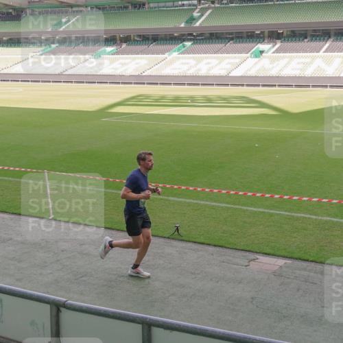 13.09.2026 - 21. swb-Marathon Bremen Michael Burmester http://msf.ph/oto/10311923 13.09.2026 12:47:27 Laufen im Stadion 384, 538, 567, 604, 621, 697, 868, 889, 1034, 1181, 1554, 1872, 2021, 2087, 2266, 2538, 2646, 2809, 2956, 3118, 3196, 3242, 3284, 3297, 3424, 3466, 3520, 3794, 3910, 4025, 4236, 4239, 4614, 4712, 4729, 4777, 4808, 4992, 5024, 5238, 5283, 5674, 5725, 5803, 5976, 6025, 6053, 6058, 6686, 6708, 6784, 6815, 7102, 7399, 7538, 7803, 7814, 7871, 8060, 8334, 8611, 8621, 8670, 8701, 8706, 8980, 8981, 8983, 9010, 9061, 9495, 9544, 9689, 9813, 9918, 9934 meine-sportfotos.de