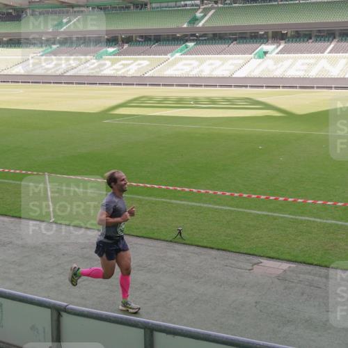 13.09.2026 - 21. swb-Marathon Bremen Michael Burmester http://msf.ph/oto/10312029 13.09.2026 12:47:41 Laufen im Stadion 382, 384, 538, 604, 621, 868, 889, 1554, 1872, 1925, 2021, 2087, 2266, 2538, 2605, 2646, 2809, 2844, 2956, 3110, 3118, 3127, 3196, 3242, 3284, 3297, 3424, 3466, 3520, 3794, 3910, 4025, 4236, 4239, 4614, 4712, 4729, 4777, 4808, 4992, 5024, 5238, 5283, 5674, 5725, 5803, 5976, 6025, 6053, 6058, 6686, 6708, 6784, 6815, 6951, 7102, 7399, 7538, 7803, 7814, 7871, 8060, 8334, 8611, 8621, 8706, 8877, 8973, 8980, 8981, 8983, 9010, 9061, 9429, 9544, 9689, 9813, 9918, 9934 meine-sportfotos.de