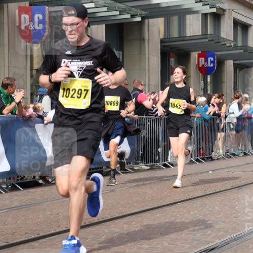 13.09.2026 - 21. swb-Marathon Bremen Strokosch-Dieckow http://msf.ph/oto/10312048 13.09.2026 10:55:33 Ziel 10243, 10298, 10374, 10379, 10423, 10529, 10550, 10690, 10703, 10809, 10952, 11377, 11510, 11790, 11972, 12061, 12108, 12125, 12143, 12188, 12484, 13565, 10203, 10256, 10297, 10379, 10529, 10725, 10788, 10881, 11014, 11377, 11414, 11466, 11557, 11631, 11748, 11862, 11910, 11941, 11975, 11977, 12030, 12150, 12201, 12218, 12258, 12348, 12549 meine-sportfotos.de