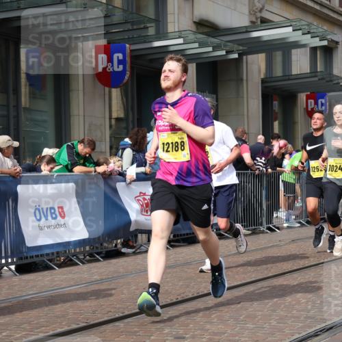 13.09.2026 - 21. swb-Marathon Bremen Strokosch-Dieckow http://msf.ph/oto/10312234 13.09.2026 10:55:38 Ziel 10243, 10298, 10374, 10690, 10703, 10949, 10952, 11219, 11510, 11790, 11972, 12061, 12108, 12143, 12476, 12484, 13565, 10203, 10256, 10297, 10379, 10423, 10529, 10550, 10725, 10788, 10809, 10881, 11377, 11414, 11510, 11557, 11748, 11862, 11941, 11975, 11977, 12030, 12125, 12150, 12188, 12218, 12258, 12348 meine-sportfotos.de