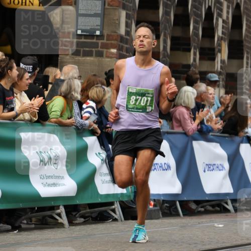 13.09.2026 - 21. swb-Marathon Bremen Strokosch-Dieckow http://msf.ph/oto/10312246 13.09.2026 13:04:38 Ziel 650, 1860, 3284, 3424, 4110, 4239, 6815, 7871, 9813, 1712, 2646, 5283, 5674, 7538, 7814, 8054, 8701, 9070, 9306, 9689, 13187 meine-sportfotos.de