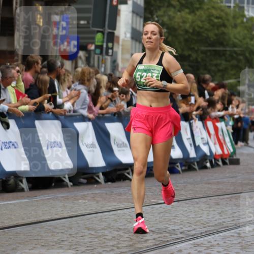 13.09.2026 - 21. swb-Marathon Bremen Strokosch-Dieckow http://msf.ph/oto/10312311 13.09.2026 13:04:39 Ziel 650, 1860, 3284, 3424, 4110, 4239, 6815, 7871, 9813, 1712, 2646, 5283, 5674, 7538, 7814, 8054, 9070, 9306, 9495, 9689, 13187 meine-sportfotos.de