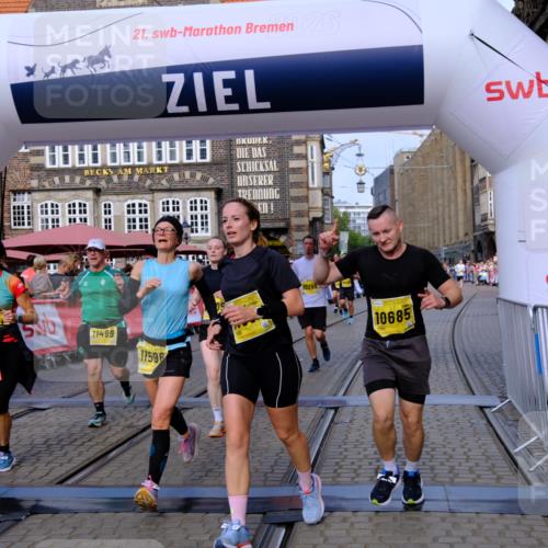 13.09.2026 - 21. swb-Marathon Bremen Tim E. http://msf.ph/oto/10312342 13.09.2026 10:54:06 Ziel 10141, 10174, 10227, 10255, 10478, 10579, 10684, 10685, 10708, 10838, 10905, 11206, 11489, 11502, 11596, 11950, 12075, 12244, 12331, 12341, 12405, 12492, 12515, 13597 meine-sportfotos.de