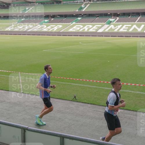 13.09.2026 - 21. swb-Marathon Bremen Michael Burmester http://msf.ph/oto/10312403 13.09.2026 12:48:14 Laufen im Stadion 382, 384, 572, 621, 826, 868, 889, 1349, 1554, 1872, 1925, 2266, 2287, 2538, 2605, 2646, 2844, 2956, 3110, 3118, 3127, 3242, 3276, 3284, 3297, 3424, 3466, 3520, 3794, 3910, 4025, 4082, 4239, 4614, 4712, 4729, 4732, 4808, 4898, 4992, 5424, 5517, 5725, 5803, 5976, 6025, 6053, 6058, 6686, 6708, 6784, 6951, 7064, 7102, 7399, 7538, 7636, 7803, 7814, 7871, 7876, 8060, 8334, 8611, 8621, 8706, 8877, 8973, 8980, 8981, 9010, 9035, 9061, 9429, 9689, 9918, 9934, 13091 meine-sportfotos.de