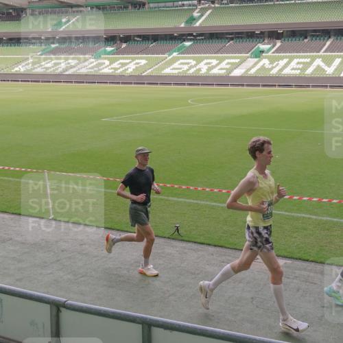 13.09.2026 - 21. swb-Marathon Bremen Michael Burmester http://msf.ph/oto/10312526 13.09.2026 12:48:21 Laufen im Stadion 382, 384, 524, 572, 621, 826, 868, 889, 1349, 1554, 1872, 1925, 2266, 2287, 2538, 2605, 2646, 2844, 2956, 3110, 3118, 3127, 3197, 3242, 3276, 3284, 3297, 3424, 3466, 3520, 3794, 3910, 4025, 4082, 4239, 4614, 4712, 4729, 4732, 4808, 4898, 4992, 5424, 5517, 5725, 5803, 5976, 6025, 6058, 6692, 6708, 6784, 6951, 7064, 7102, 7399, 7538, 7636, 7803, 7871, 7876, 8060, 8611, 8621, 8706, 8877, 8973, 8980, 8981, 9010, 9035, 9061, 9429, 9689, 9918, 9934, 13091 meine-sportfotos.de