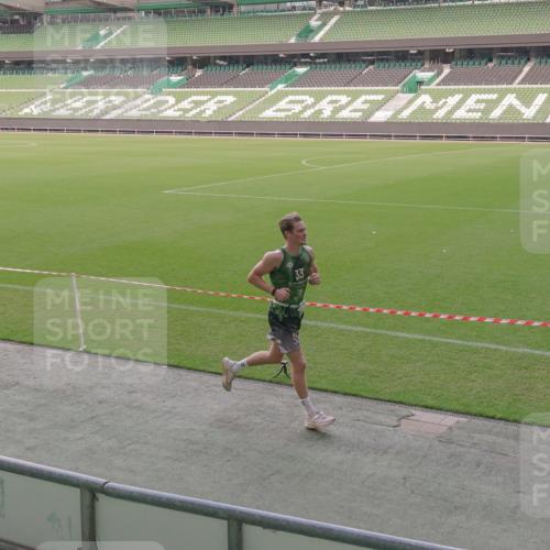13.09.2026 - 21. swb-Marathon Bremen Michael Burmester http://msf.ph/oto/10312784 13.09.2026 12:48:54 Laufen im Stadion 382, 384, 524, 572, 779, 826, 889, 899, 1349, 1723, 1748, 1872, 1925, 2266, 2287, 2605, 2750, 2844, 2909, 2956, 3043, 3110, 3127, 3197, 3242, 3276, 3330, 3466, 3794, 3910, 3973, 4033, 4082, 4247, 4384, 4614, 4712, 4732, 4743, 4852, 4898, 4990, 4992, 5424, 5517, 5570, 5594, 5648, 5803, 6025, 6058, 6692, 6708, 6784, 6842, 6951, 7064, 7109, 7399, 7538, 7636, 7803, 7876, 8611, 8621, 8706, 8877, 8973, 8980, 8981, 9010, 9035, 9429, 13091 meine-sportfotos.de